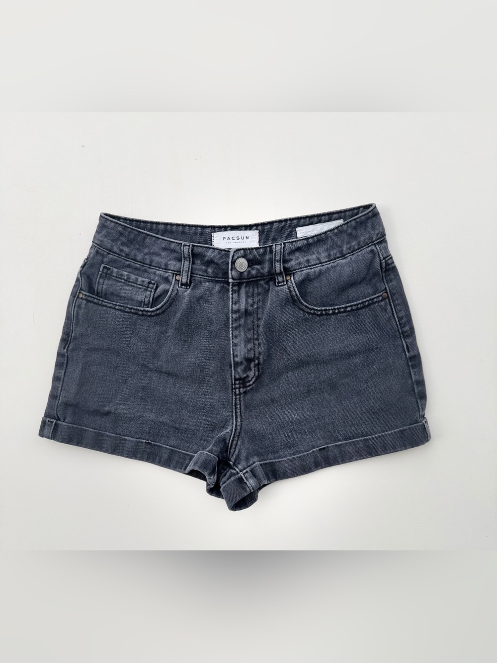 Pacsun Charcoal Gray High Rise Jean Mom Shorts 26 Baddie Washed Faded Black EUC - Picture 1 of 11